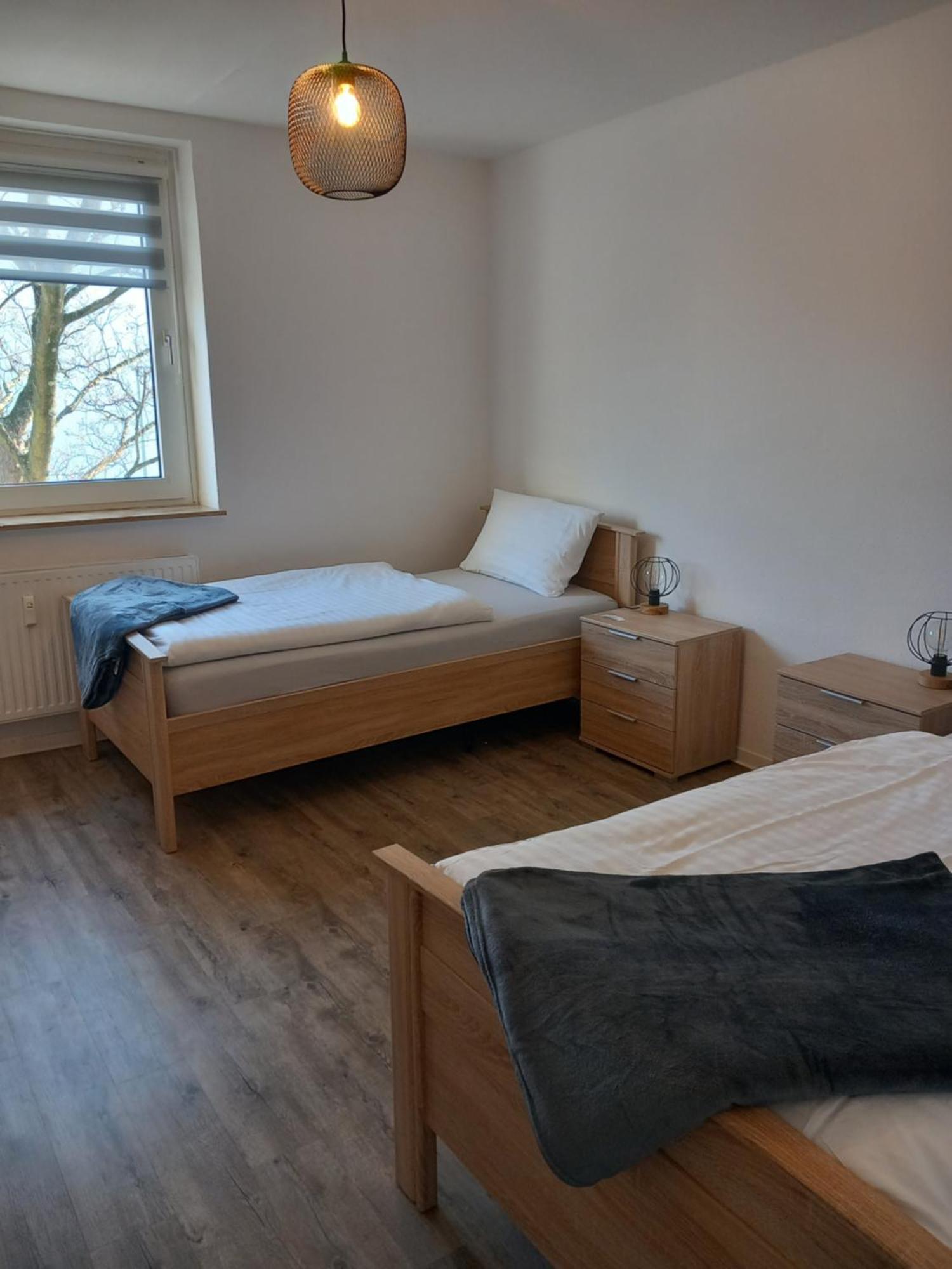 City Apartment Duisburg 2#Netflix &Wlan &Kingsize Bett & Kaffee Maschine & Central & 500M Innenhafen & 2 Min U Bahn المظهر الخارجي الصورة